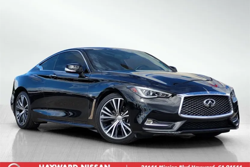 2018 Infiniti Q60 3.0t Luxe photo 1