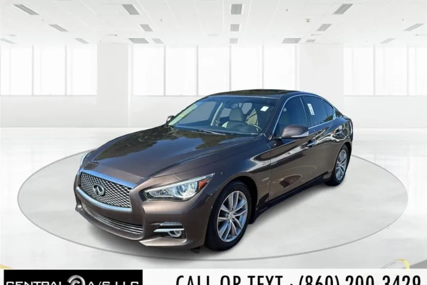 2014 Infiniti Q50 Hybrid Premium photo 1