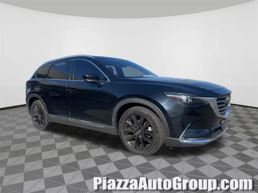 2017 Mazda CX-9 Signature photo 1