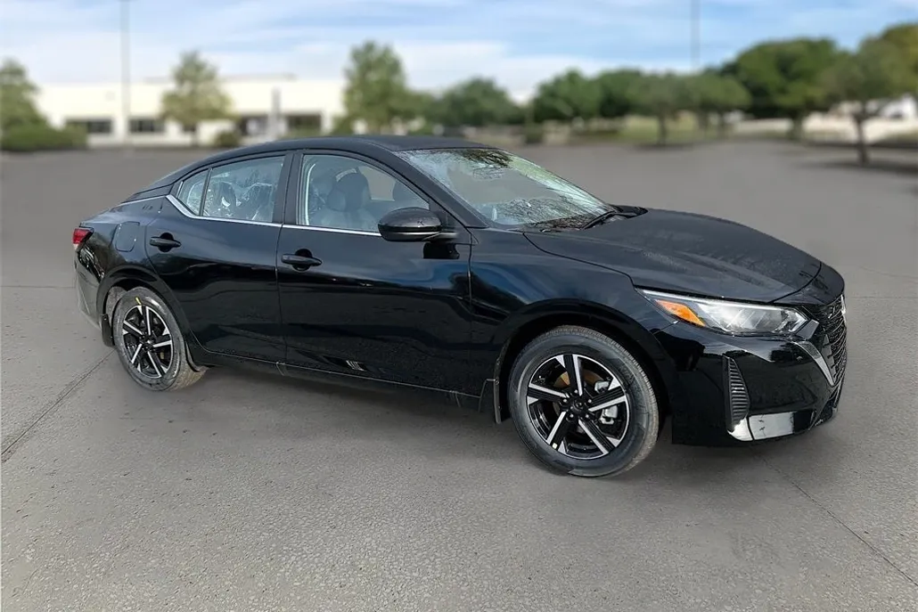 2025 Nissan Sentra SV photo 1