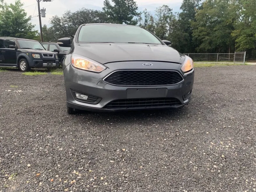 2016 Ford Focus SE photo 1