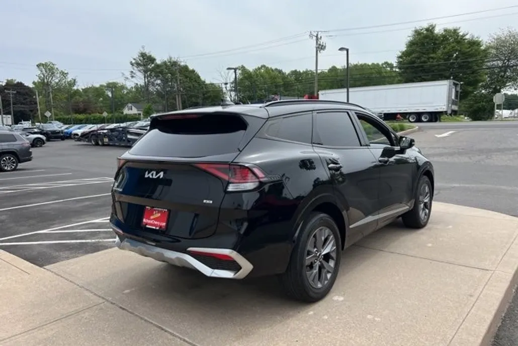 2023 Kia Sportage SX photo 1