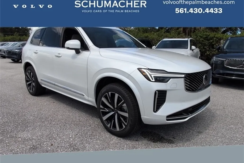 2026 Volvo XC90 B5 Core photo 1