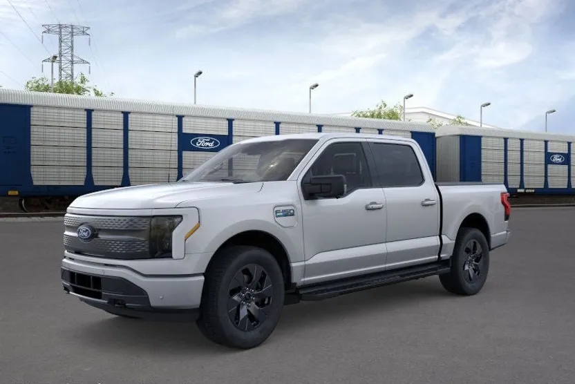 2025 Ford F-150 Lightning photo 1
