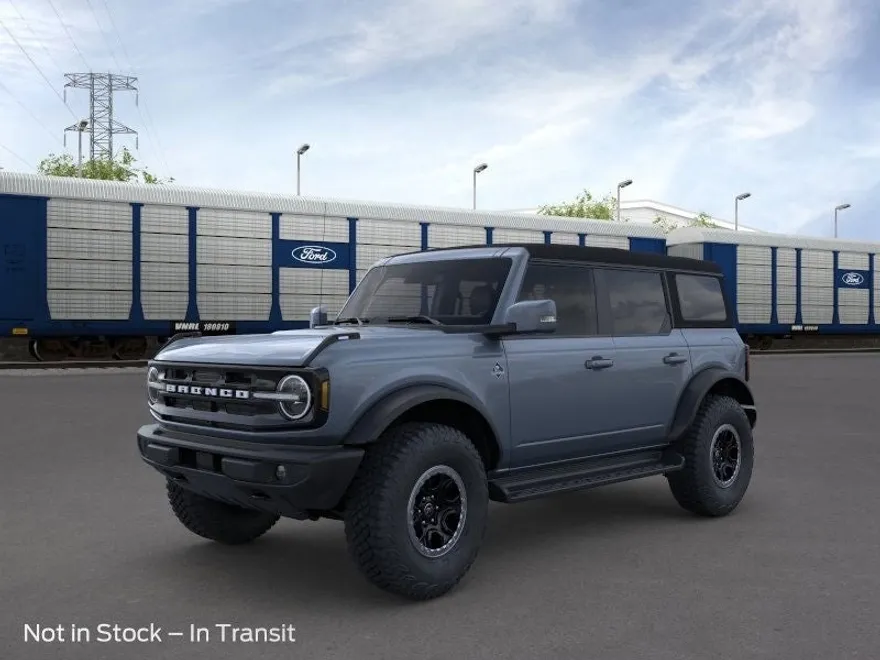 2025 Ford Bronco Outer Banks photo 1