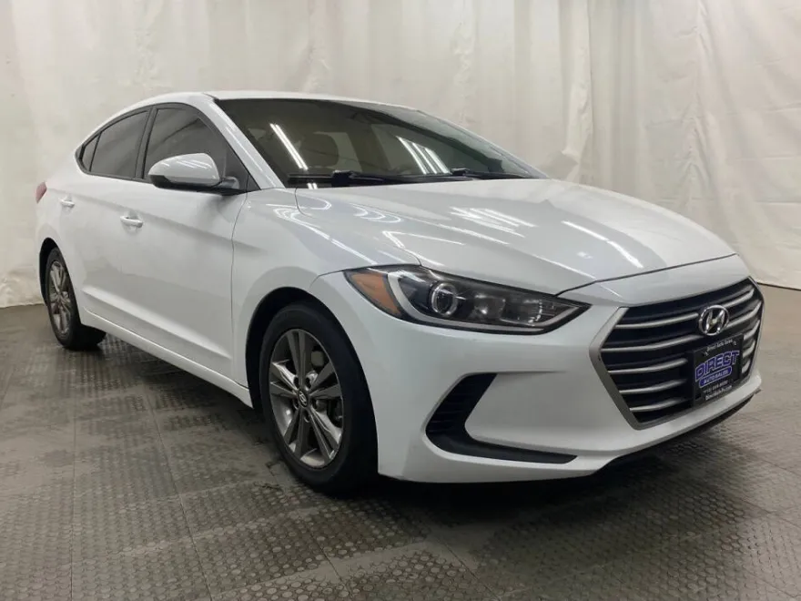 2018 Hyundai Elantra SEL photo 1