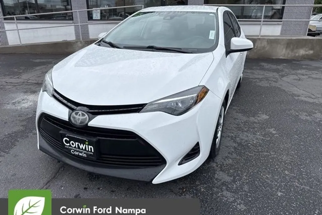 2018 Toyota Corolla L photo 1