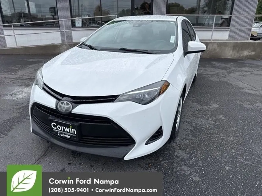 2018 Toyota Corolla L photo 1