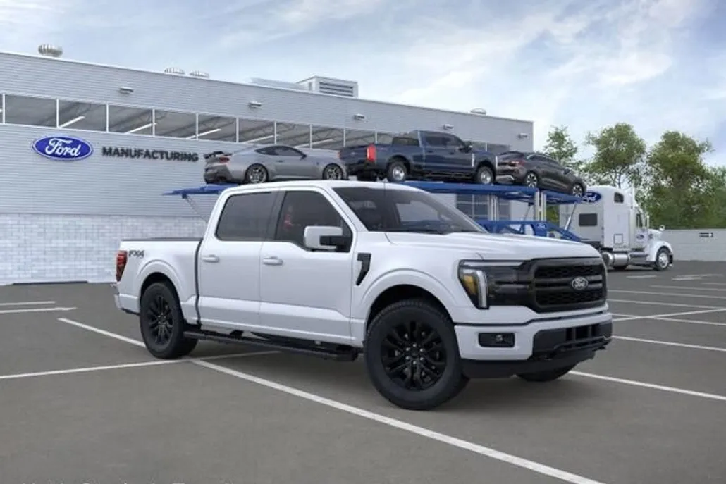 2025 Ford F-150 Lariat photo 1