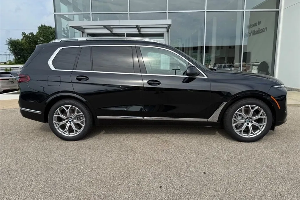 2025 Bmw X7 xDrive40i photo 1