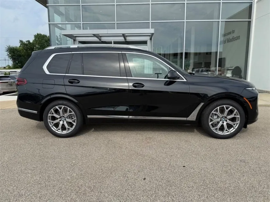 2025 Bmw X7 xDrive40i photo 1