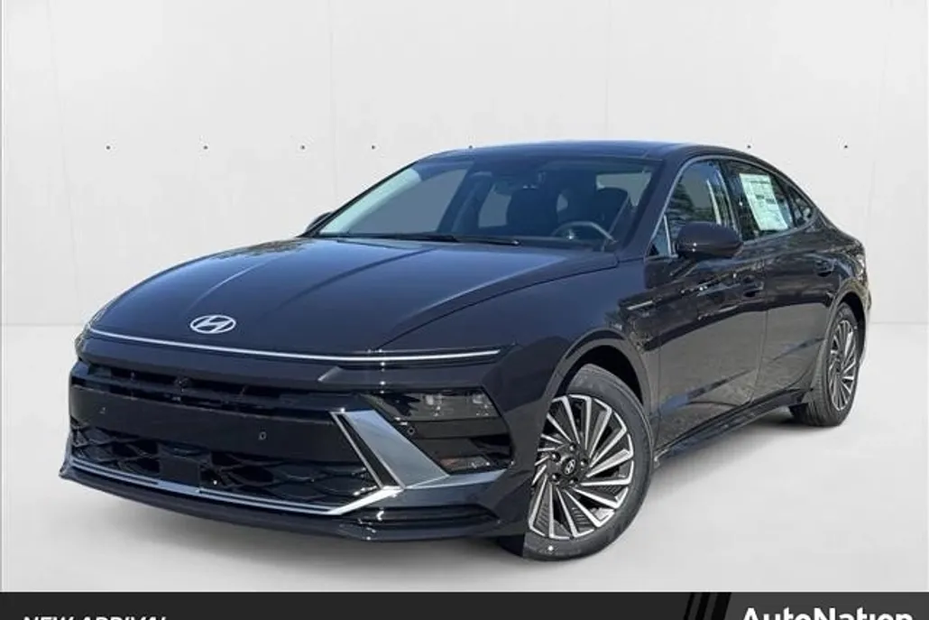 2025 Hyundai Sonata Hybrid Limited photo 1