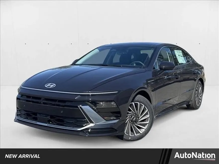 2025 Hyundai Sonata Hybrid Limited photo 1
