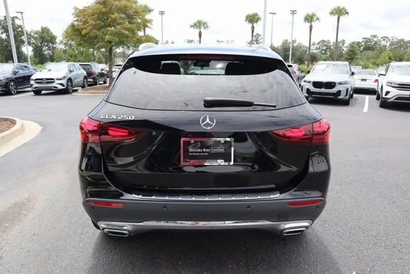 2025 Mercedes Benz GLA 250 photo 1