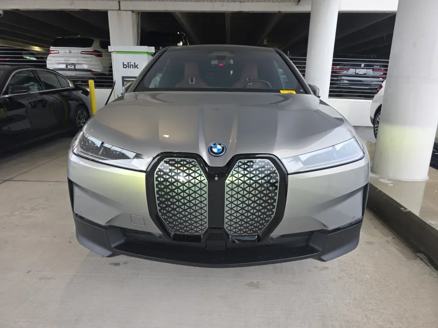 2024 Bmw iX photo 1