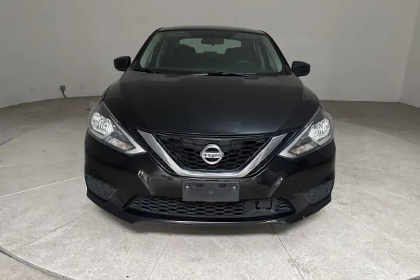 2018 Nissan Sentra photo 1