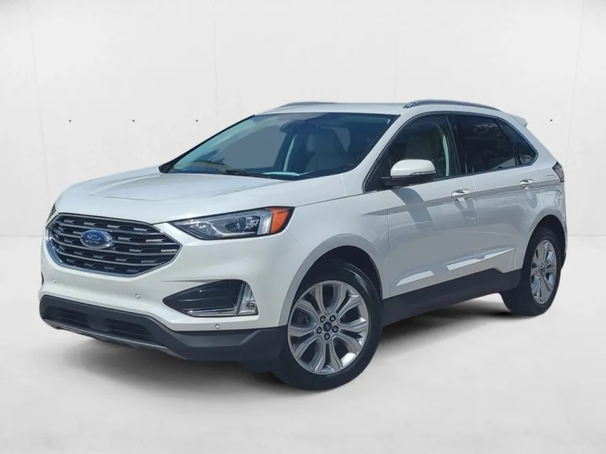 2020 Ford Edge Titanium photo 1