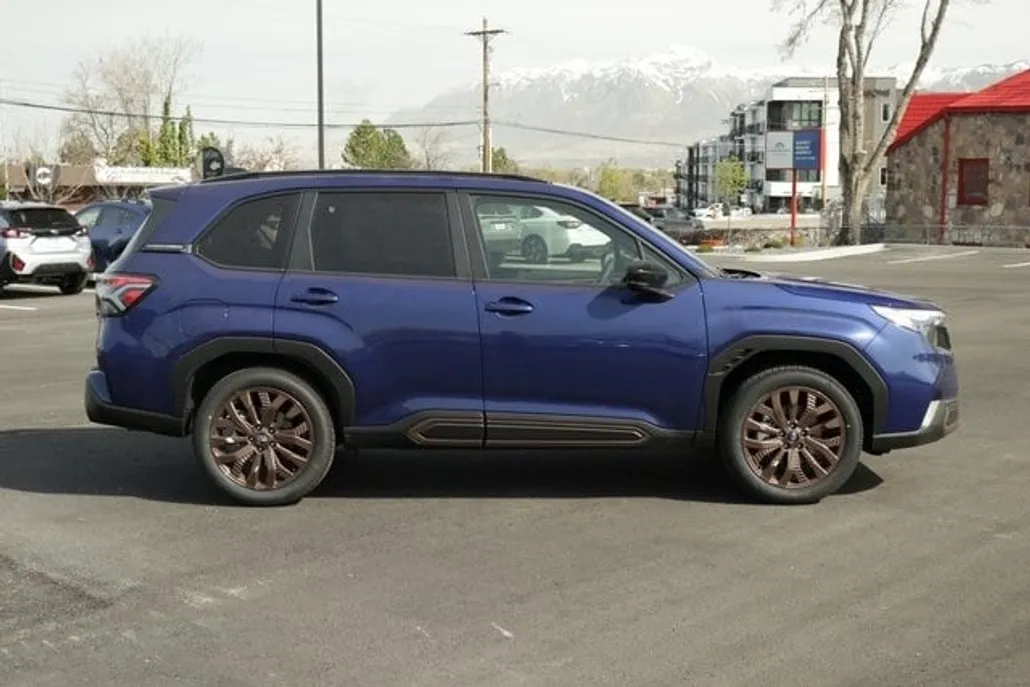 2025 Subaru Forester Sport photo 1