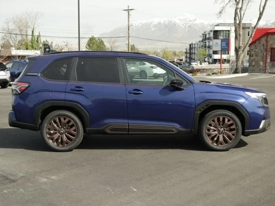 2025 Subaru Forester Sport photo 1