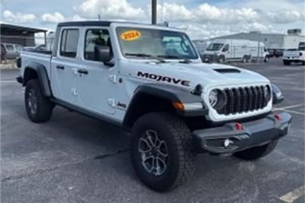 2024 Jeep Gladiator Mojave photo 1