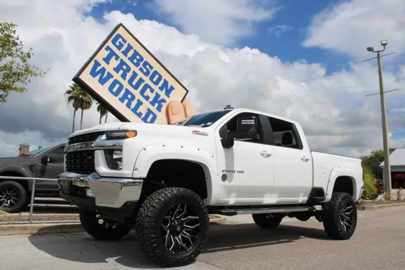 2023 Chevrolet Silverado 2500HD LT Z71 photo 1