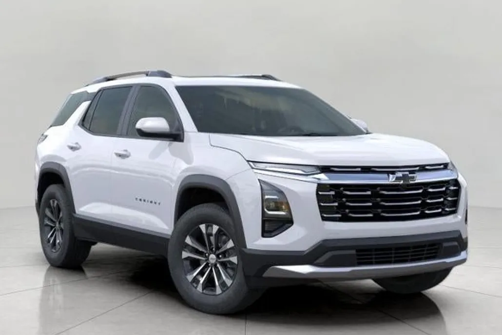 2026 Chevrolet Equinox LT photo 1