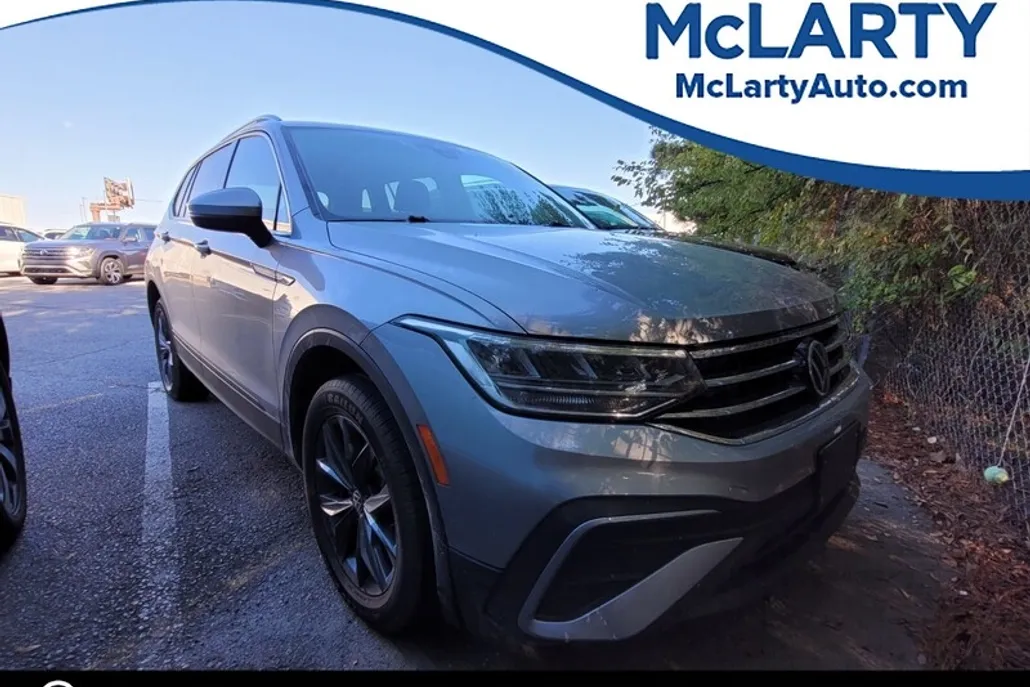 2022 Volkswagen Tiguan SE photo 1