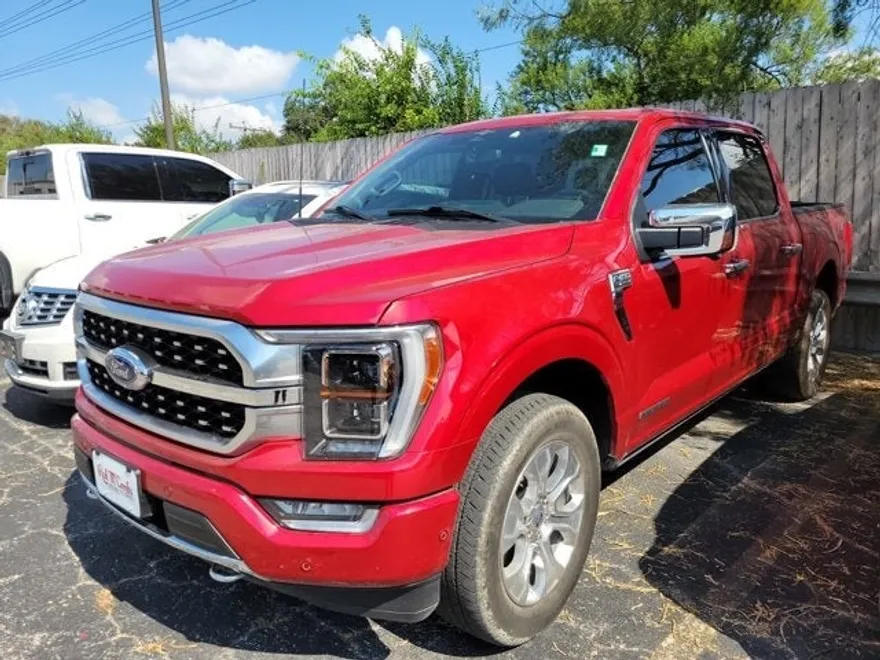 2023 Ford F-150 Platinum photo 1