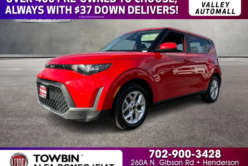 2023 Kia Soul LX photo 1