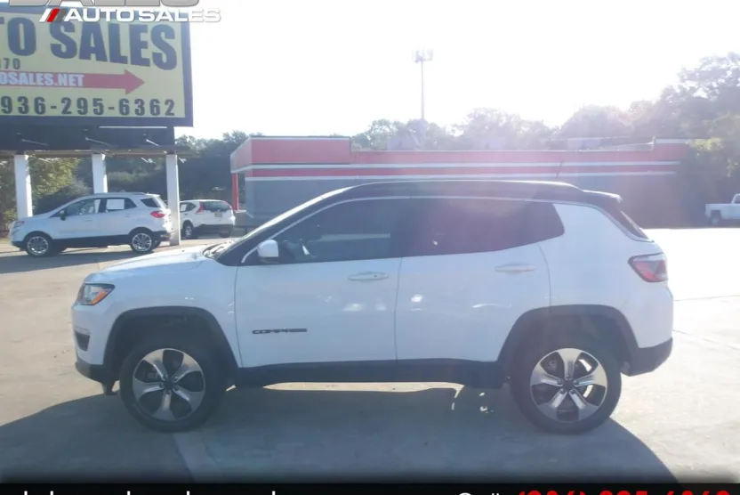 2018 Jeep Compass Latitude photo 1