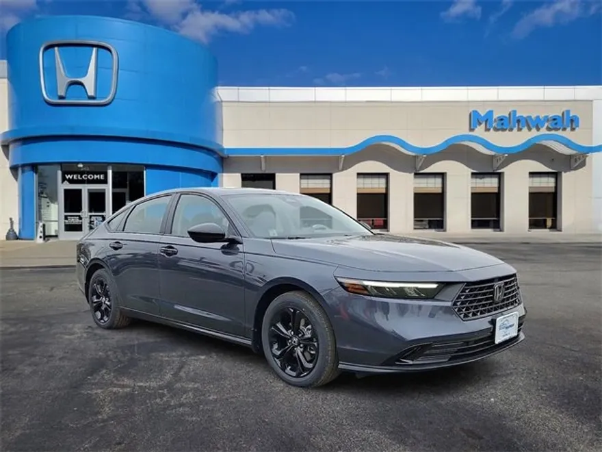 2025 Honda Accord SE photo 1