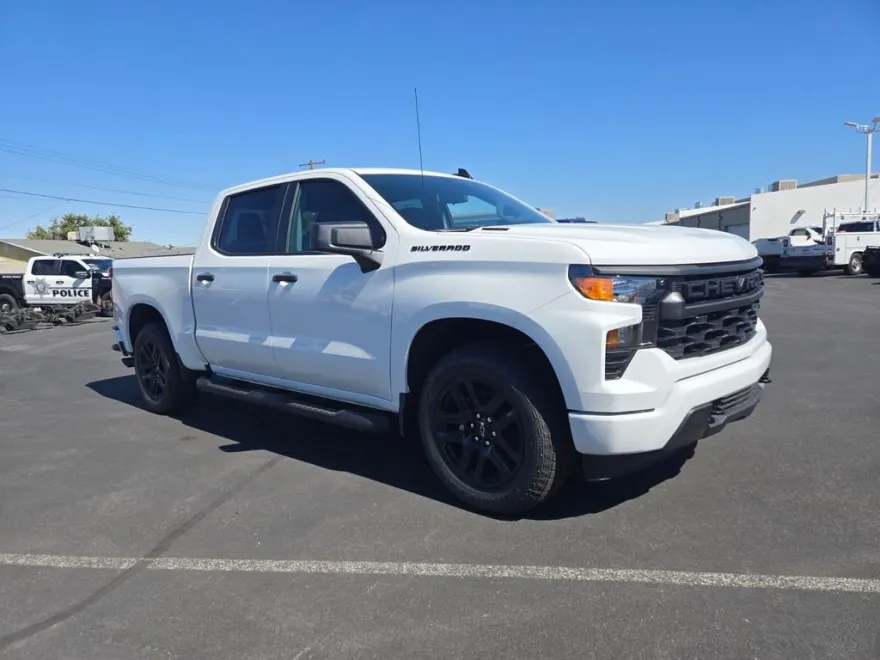 2026 Chevrolet Silverado 1500 Custom photo 1