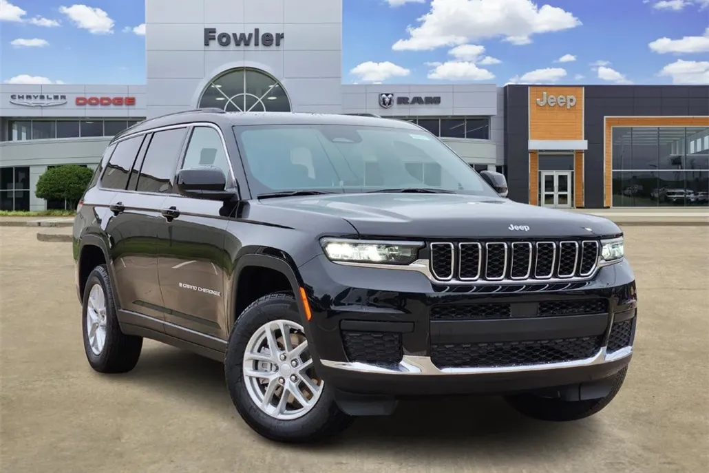 2025 Jeep Grand Cherokee Laredo X photo 1