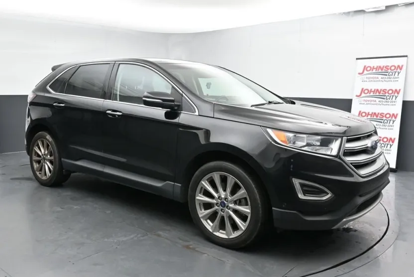 2018 Ford Edge Titanium photo 1