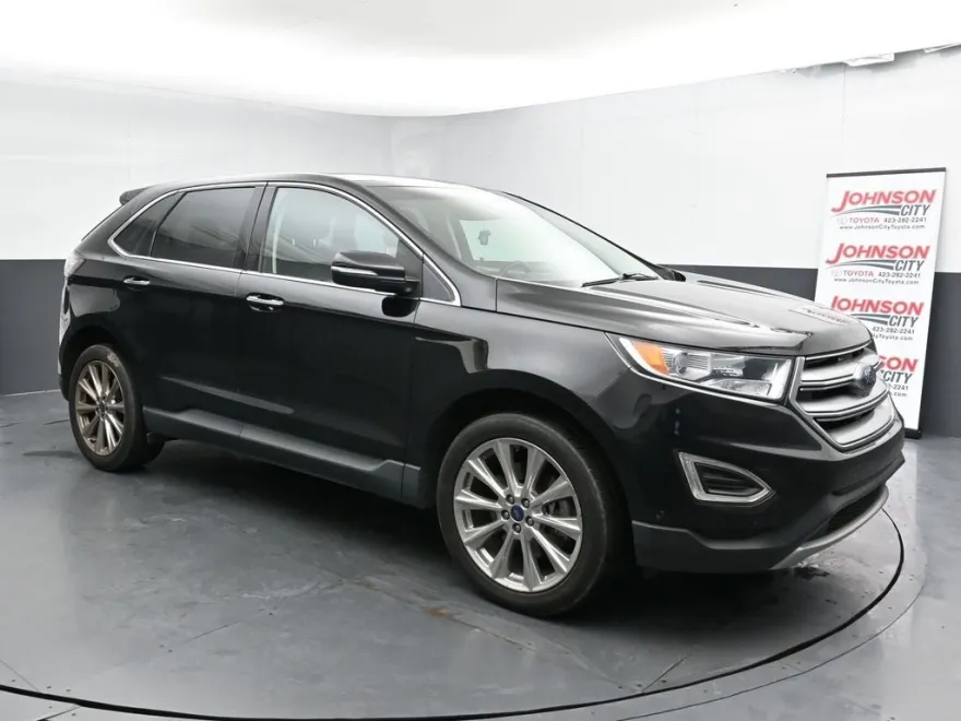 2018 Ford Edge Titanium photo 1