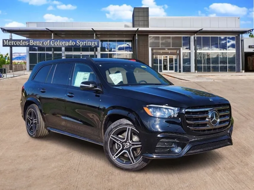 2025 Mercedes Benz GLS 450 4MATIC photo 1
