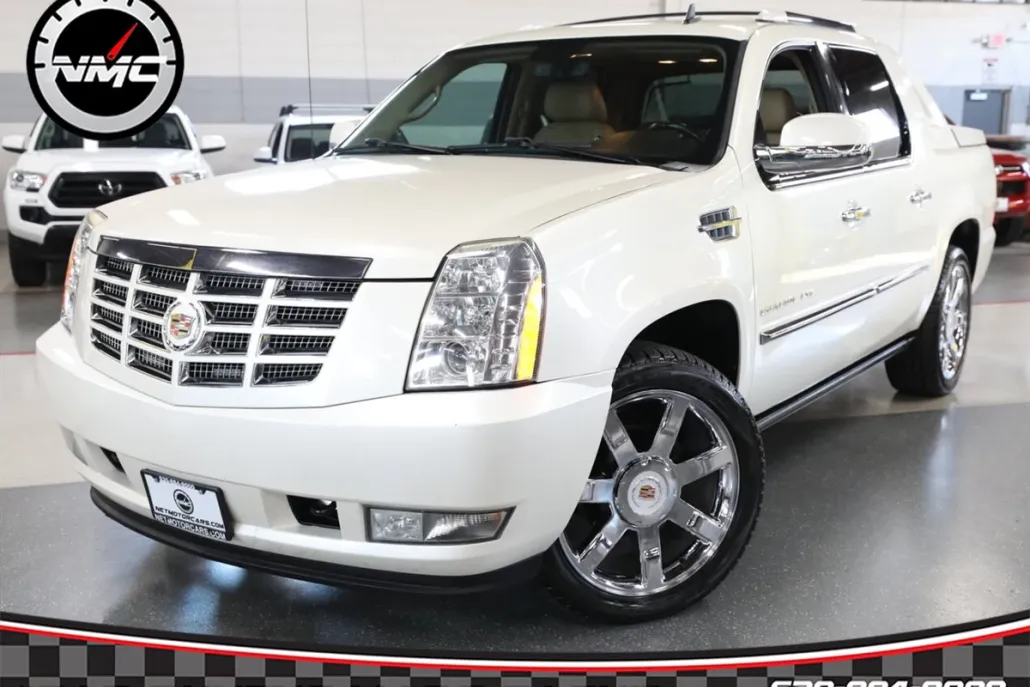 2013 Cadillac Escalade EXT Premium photo 1