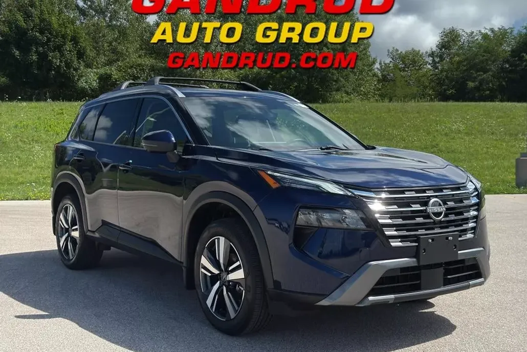 2024 Nissan Rogue AWD SL photo 1