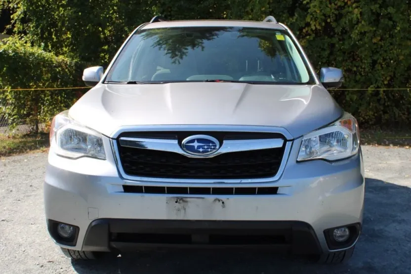 2016 Subaru Forester 2.5i Touring photo 1