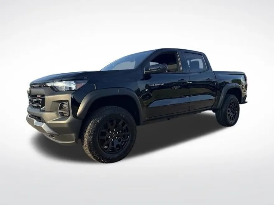 2026 Chevrolet Colorado Trail Boss photo 1
