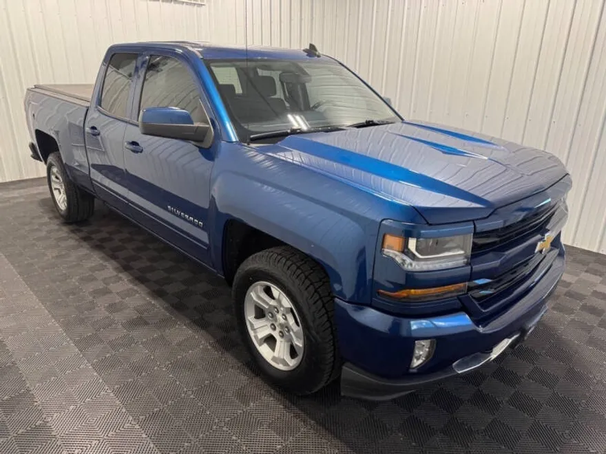 2019 Chevrolet Silverado 1500 LT Z71 photo 1