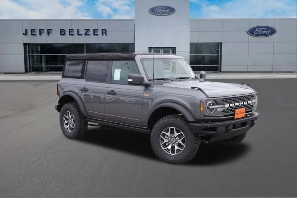 2024 Ford Bronco Badlands photo 1