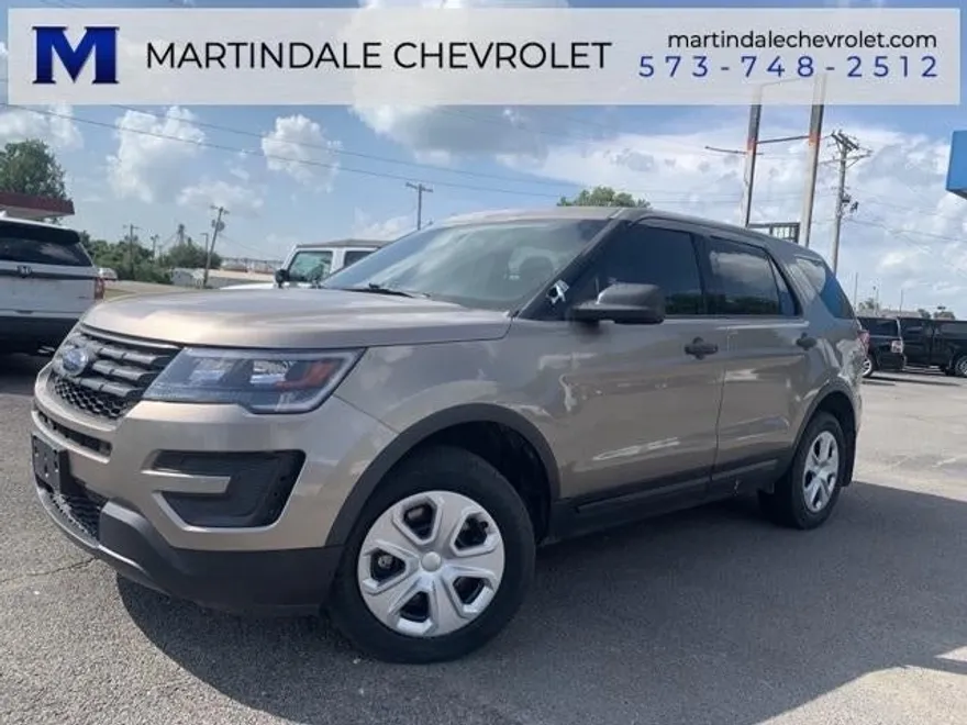 2017 Ford Explorer photo 1