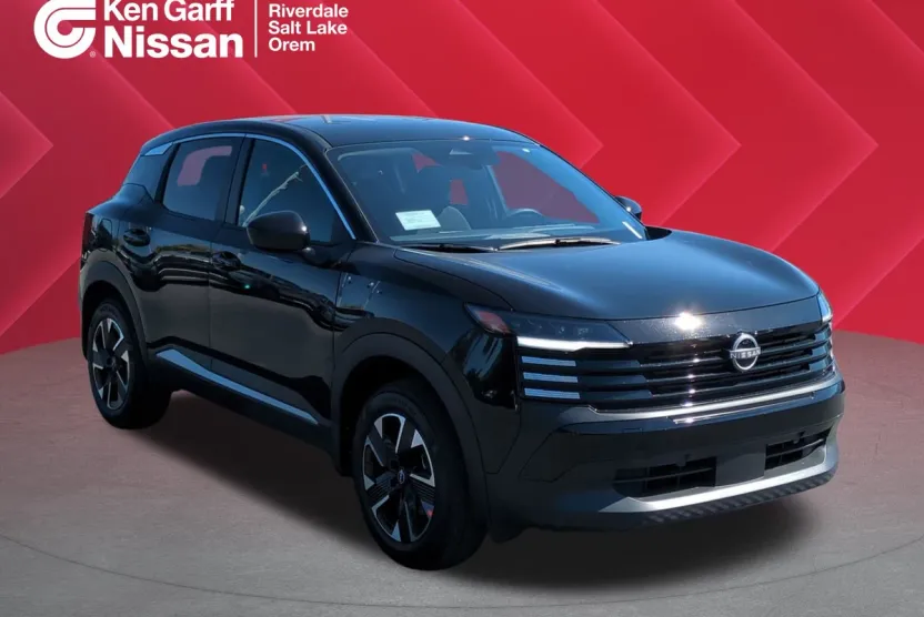 2025 Nissan Kicks SV photo 1