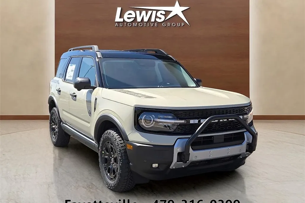 2025 Ford Bronco Sport Outer Banks photo 1