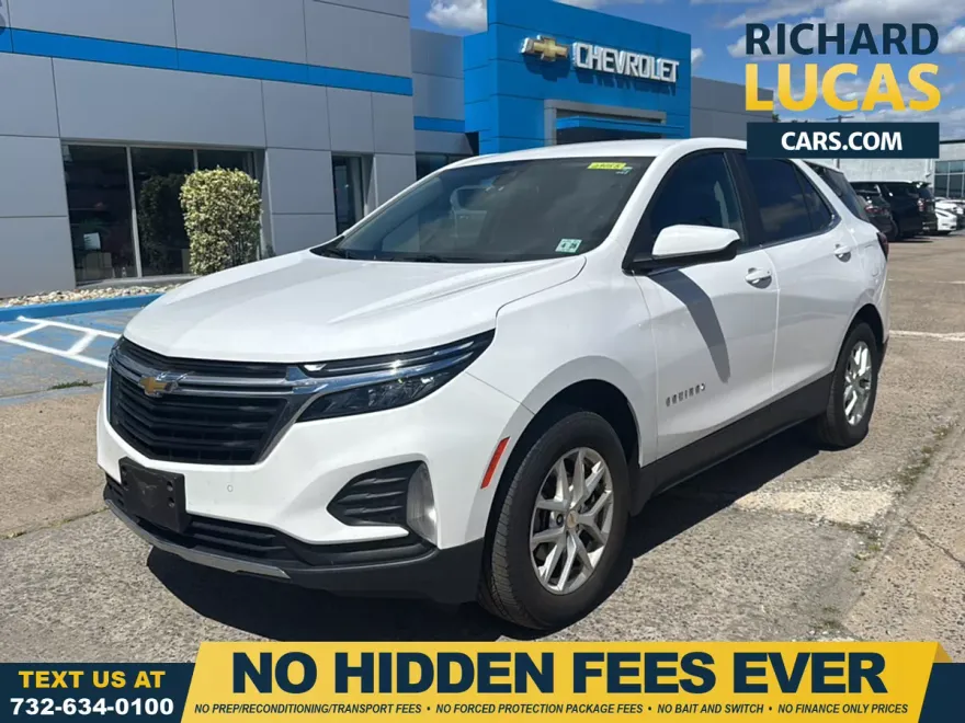 2023 Chevrolet Equinox LT photo 1