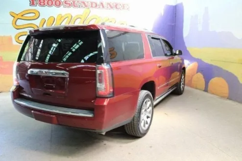 2018 Gmc Yukon XL Denali photo 2