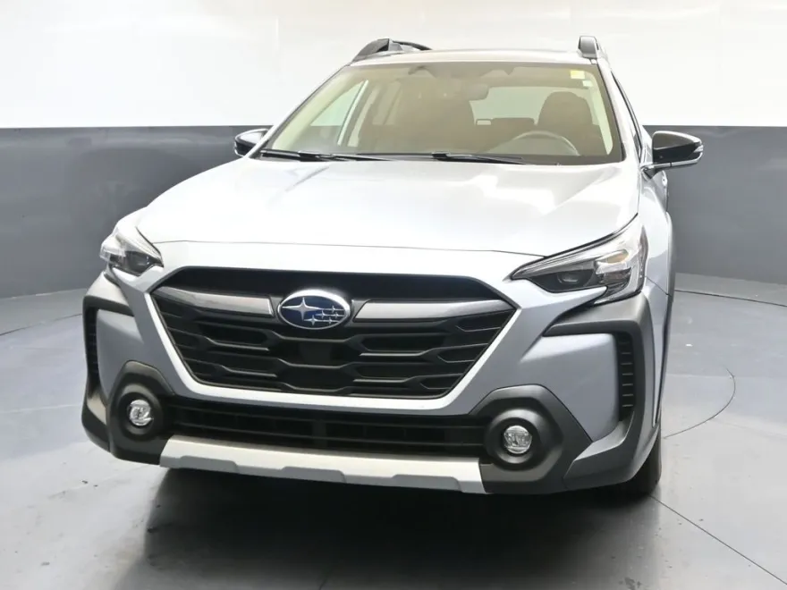 2025 Subaru Outback Limited photo 1