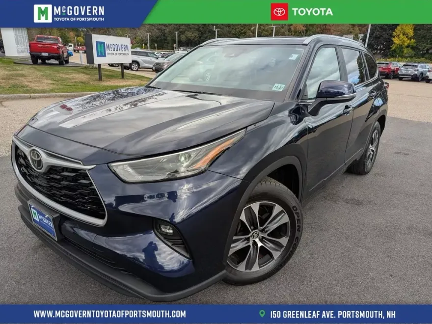 2023 Toyota Highlander XLE photo 1