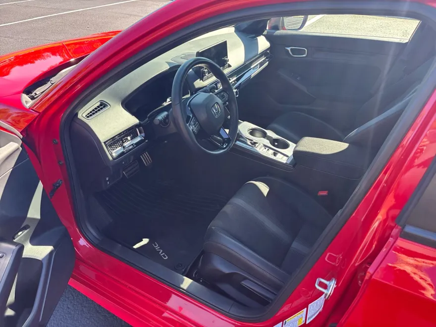 2022 Honda Civic Sport photo 1